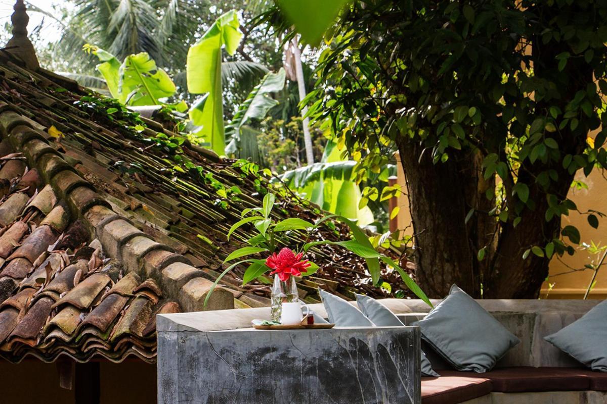 Sri Yoga Shala Bed & Breakfast Unawatuna Exterior photo
